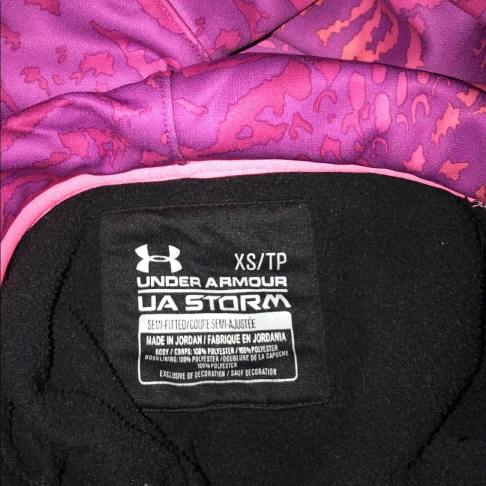 Under armor sweatshirt - Picture 3 of 3